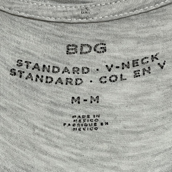 BDG Heather Gray V-Neck Standard Fit T-Shirt - Size M - Picture 3 of 7